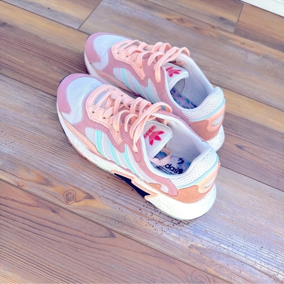 Adidas TRESC RUN SHOES CLOUD WHITE / CLEAR MINT /ORANGE Size 6 - Picture 6 of 10